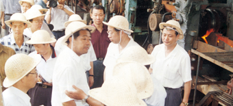   時任福建省委書記賈慶林同志蒞臨福...